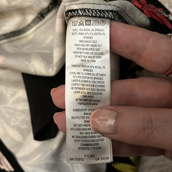 French Connection Cadencia Mini Stretch Black Dress 4 Floral Fit & Flare - Picture 15 of 16